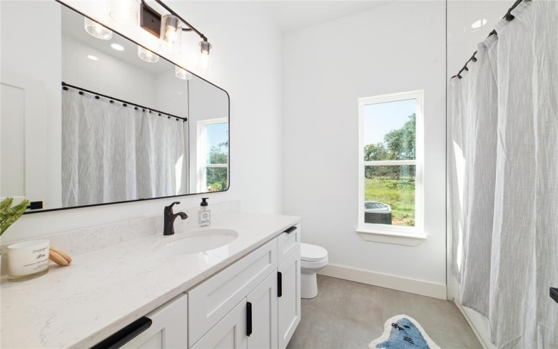 7702 Feather Bay Blvd Boulevard, Brownwood, TX 76801, 3 Bedrooms Bedrooms, ,2 BathroomsBathrooms,Residential,For Sale,7702 Feather Bay Blvd Boulevard,20828671