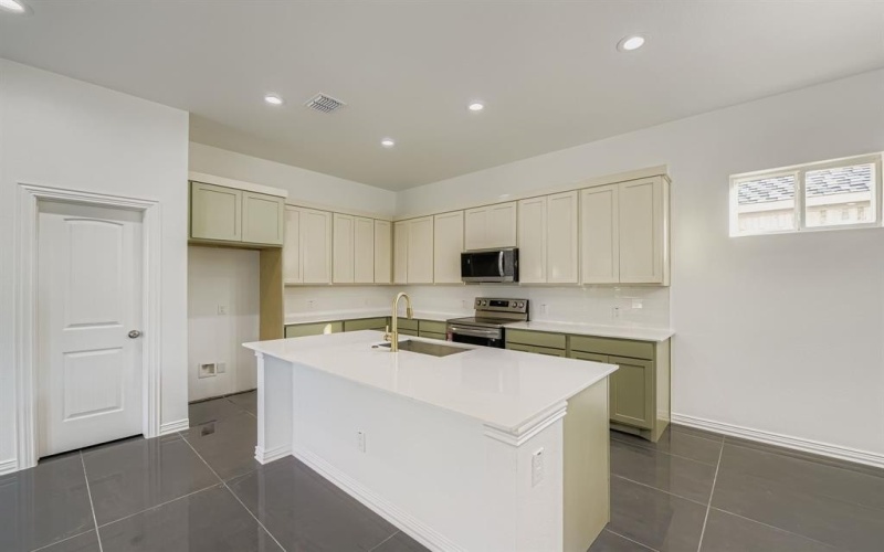 530 N M L King Jr Boulevard, Grand Prairie, TX 75050, 4 Habitaciones Habitaciones , ,3 BañosBaños,Residential,En Venta,530 N M L King Jr Boulevard,0,20829169