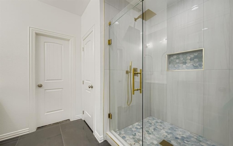 530 N M L King Jr Boulevard, Grand Prairie, TX 75050, 4 Habitaciones Habitaciones , ,3 BañosBaños,Residential,En Venta,530 N M L King Jr Boulevard,0,20829169