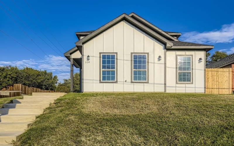 530 N M L King Jr Boulevard, Grand Prairie, TX 75050, 4 Habitaciones Habitaciones , ,3 BañosBaños,Residential,En Venta,530 N M L King Jr Boulevard,0,20829169