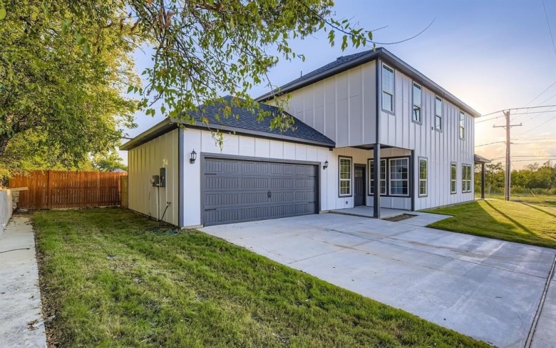 530 N M L King Jr Boulevard, Grand Prairie, TX 75050, 4 Habitaciones Habitaciones , ,3 BañosBaños,Residential,En Venta,530 N M L King Jr Boulevard,0,20829169