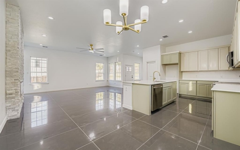 530 N M L King Jr Boulevard, Grand Prairie, TX 75050, 4 Habitaciones Habitaciones , ,3 BañosBaños,Residential,En Venta,530 N M L King Jr Boulevard,0,20829169