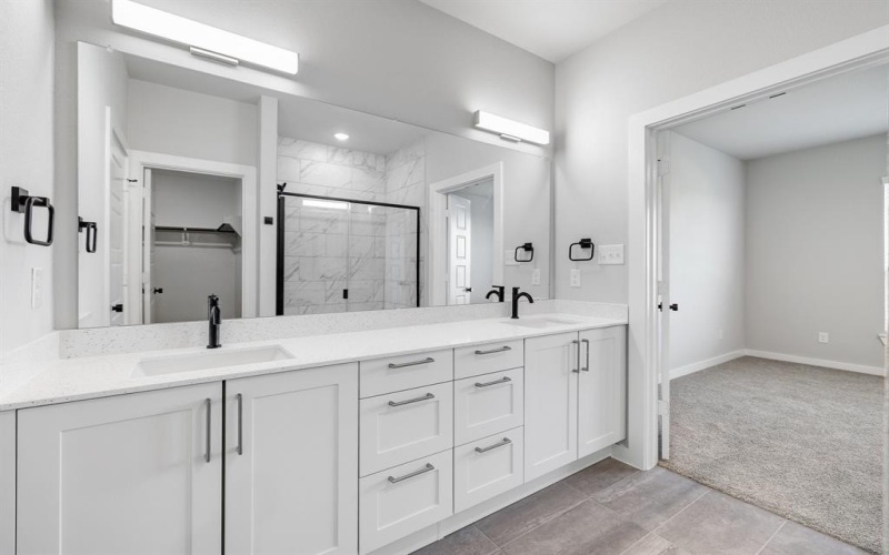 4011-4013 Clovis Street, Midlothian, TX 76065, 8 Habitaciones Habitaciones , ,5 BañosBaños,Residential Multi Family,En Venta,4011-4013 Clovis Street,20826237