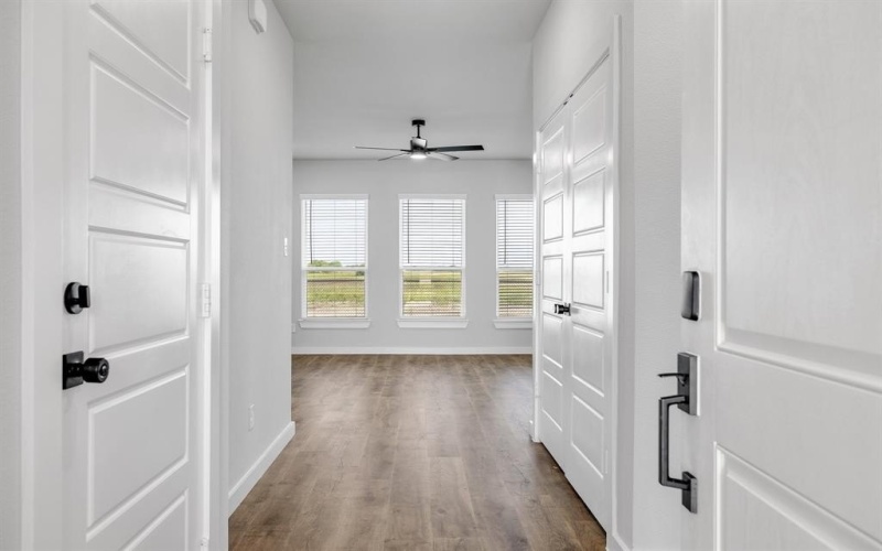 4011-4013 Clovis Street, Midlothian, TX 76065, 8 Habitaciones Habitaciones , ,5 BañosBaños,Residential Multi Family,En Venta,4011-4013 Clovis Street,20826237