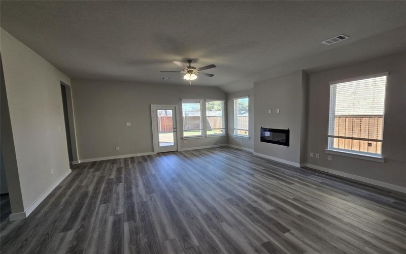 381 Appaloosa Drive, Ferris, TX 75125, 4 Bedrooms Bedrooms, ,2 BathroomsBathrooms,Residential,For Sale,381 Appaloosa Drive,20829351