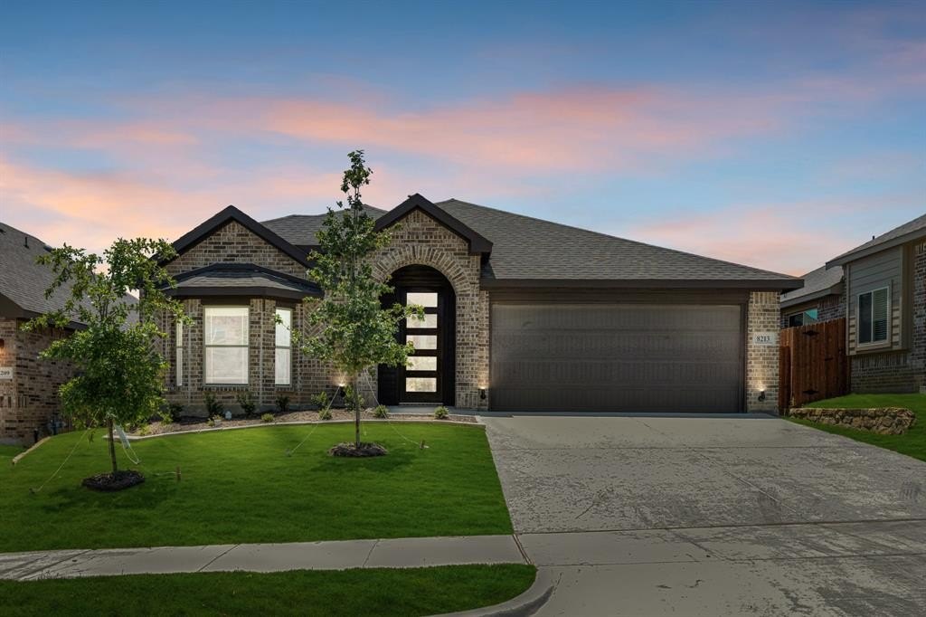 8213 Leopard Pass, Godley, TX 76044, 3 Bedrooms Bedrooms, ,2 BathroomsBathrooms,Residential,For Sale,8213 Leopard Pass,20826340