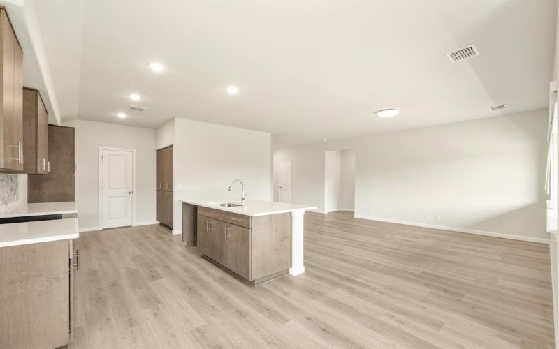 8213 Leopard Pass, Godley, TX 76044, 3 Bedrooms Bedrooms, ,2 BathroomsBathrooms,Residential,For Sale,8213 Leopard Pass,20826340