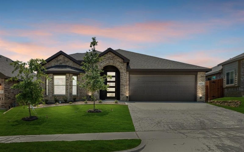 8213 Leopard Pass, Godley, TX 76044, 3 Bedrooms Bedrooms, ,2 BathroomsBathrooms,Residential,For Sale,8213 Leopard Pass,20826340