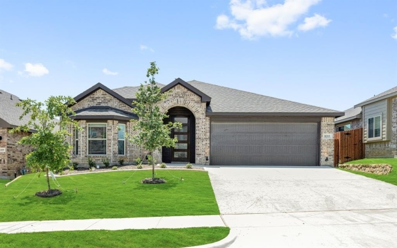 8213 Leopard Pass, Godley, TX 76044, 3 Bedrooms Bedrooms, ,2 BathroomsBathrooms,Residential,For Sale,8213 Leopard Pass,20826340