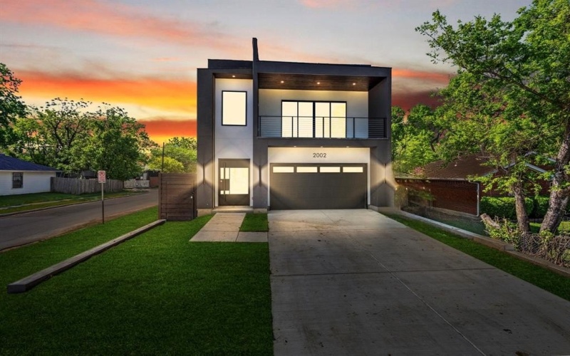 2002 Angelina Drive, Dallas, TX 75212, 4 Bedrooms Bedrooms, ,3 BathroomsBathrooms,Residential,For Sale,2002 Angelina Drive,20829750