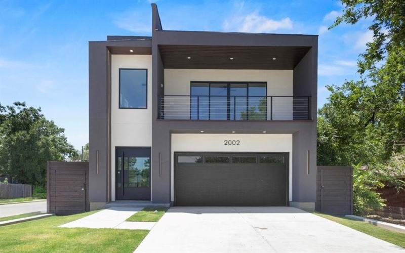 2002 Angelina Drive, Dallas, TX 75212, 4 Bedrooms Bedrooms, ,3 BathroomsBathrooms,Residential,For Sale,2002 Angelina Drive,20829750