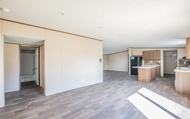 1905 Denver Road, Sunset, TX 76207, 4 Bedrooms Bedrooms, ,2 BathroomsBathrooms,Residential,For Sale,1905 Denver Road,20830019