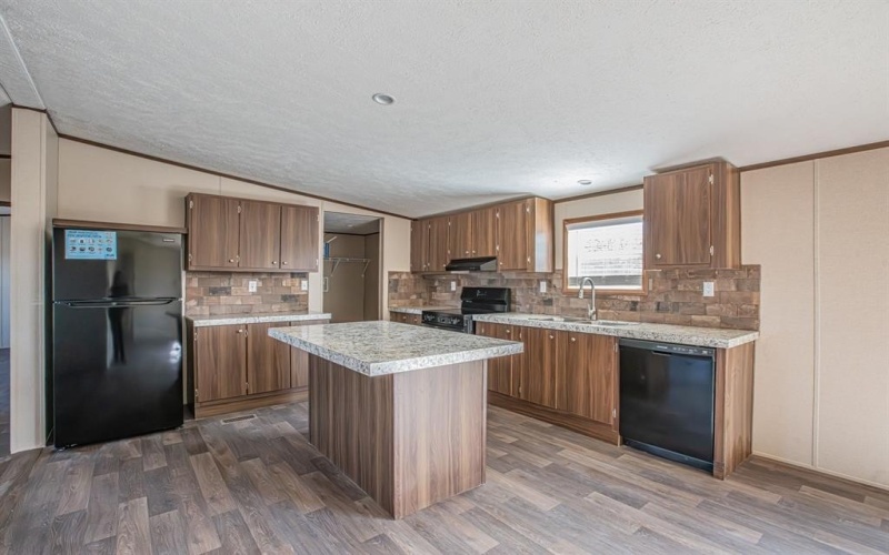 1905 Denver Road, Sunset, TX 76207, 4 Bedrooms Bedrooms, ,2 BathroomsBathrooms,Residential,For Sale,1905 Denver Road,20830019