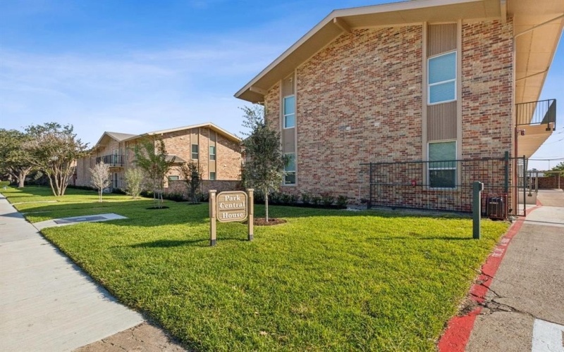 11222 Park Central Place #D, Dallas, TX 75230, 2 Habitaciones Habitaciones , ,2 BañosBaños,Residential,En Venta,11222 Park Central Place,20826642