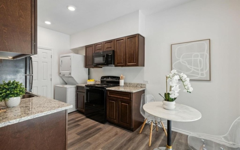 11222 Park Central Place #D, Dallas, TX 75230, 2 Habitaciones Habitaciones , ,2 BañosBaños,Residential,En Venta,11222 Park Central Place,20826642