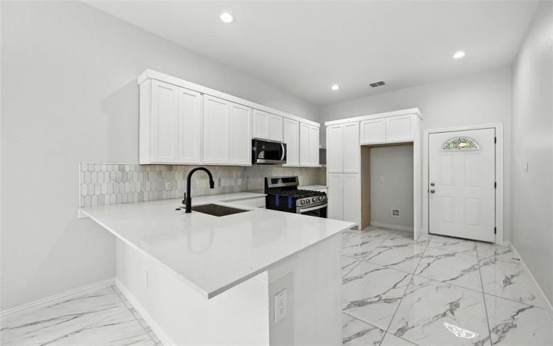 1830 Holland Street, Grand Prairie, TX 75051, 4 Bedrooms Bedrooms, ,3 BathroomsBathrooms,Residential,For Sale,1830 Holland Street,0,20826706