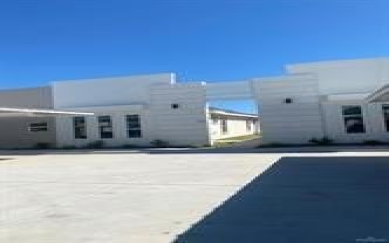 1412 Lore Drive, Weslaco, TX 78599, 8 Bedrooms Bedrooms, ,8 BathroomsBathrooms,Residential Multi Family,For Sale,1412 Lore Drive,20826838