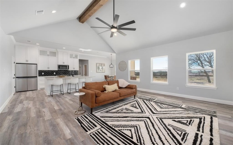 1001 Don Eve Court, Azle, TX 76020, 4 Habitaciones Habitaciones , ,2 BañosBaños,Residential,En Venta,1001 Don Eve Court,20826977
