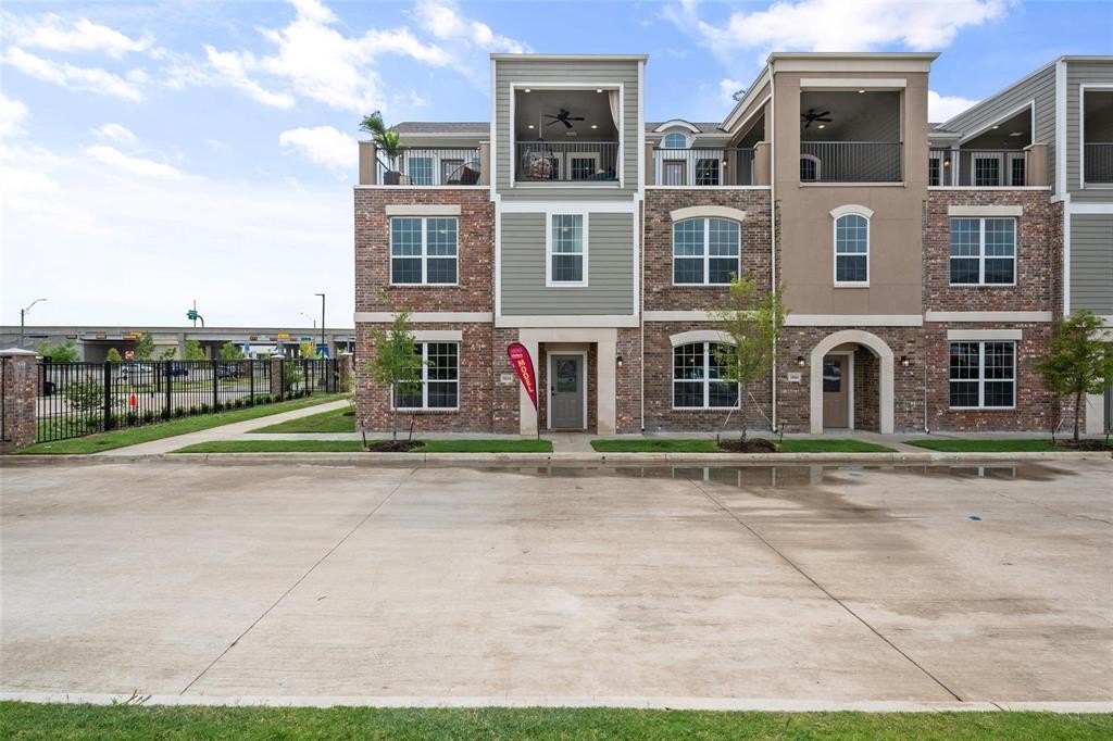 3812 Manhattan Avenue, Grand Prairie, TX 75052, 3 Bedrooms Bedrooms, ,2 BathroomsBathrooms,Residential,For Sale,3812 Manhattan Avenue,20827335