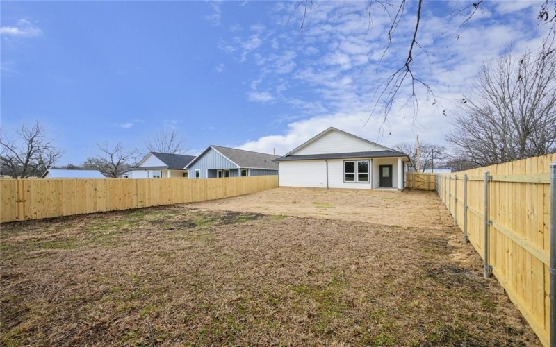 107 S Fir Street, Celeste, TX 75423, 3 Habitaciones Habitaciones , ,2 BañosBaños,Residential,En Venta,107 S Fir Street,20831252