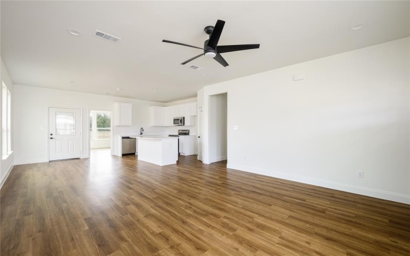 107 S Fir Street, Celeste, TX 75423, 3 Habitaciones Habitaciones , ,2 BañosBaños,Residential,En Venta,107 S Fir Street,20831252