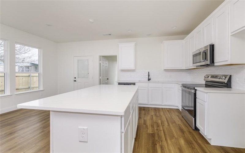 107 S Fir Street, Celeste, TX 75423, 3 Habitaciones Habitaciones , ,2 BañosBaños,Residential,En Venta,107 S Fir Street,20831252