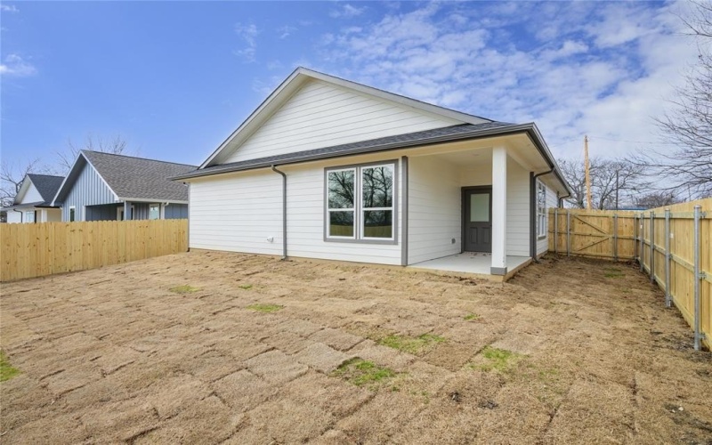 107 S Fir Street, Celeste, TX 75423, 3 Habitaciones Habitaciones , ,2 BañosBaños,Residential,En Venta,107 S Fir Street,20831252
