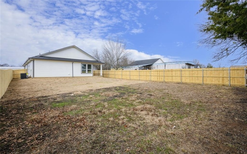 107 S Fir Street, Celeste, TX 75423, 3 Habitaciones Habitaciones , ,2 BañosBaños,Residential,En Venta,107 S Fir Street,20831252