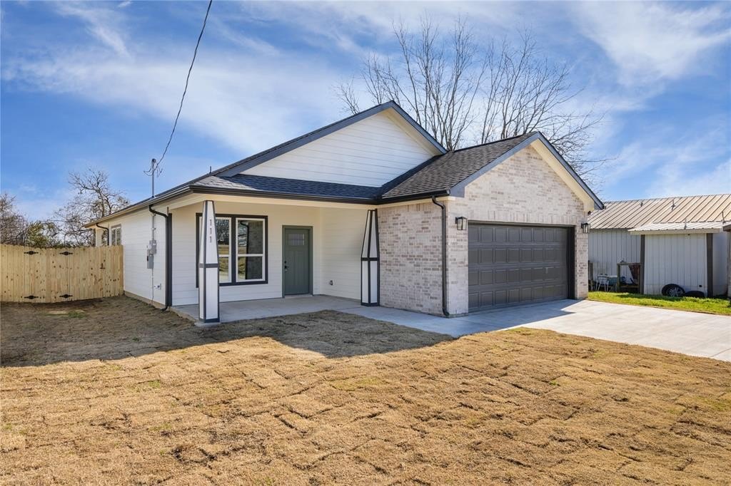 111 S Fir Street, Celeste, TX 75423, 3 Habitaciones Habitaciones , ,2 BañosBaños,Residential,En Venta,111 S Fir Street,20831427