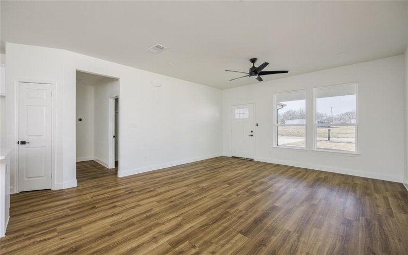 111 S Fir Street, Celeste, TX 75423, 3 Habitaciones Habitaciones , ,2 BañosBaños,Residential,En Venta,111 S Fir Street,20831427