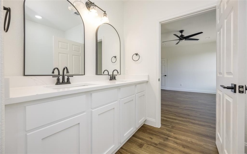 111 S Fir Street, Celeste, TX 75423, 3 Habitaciones Habitaciones , ,2 BañosBaños,Residential,En Venta,111 S Fir Street,20831427