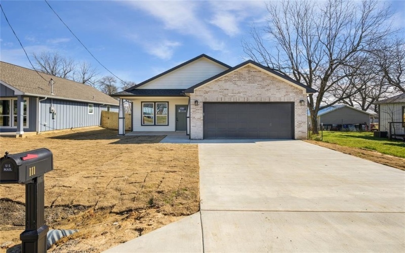 111 S Fir Street, Celeste, TX 75423, 3 Habitaciones Habitaciones , ,2 BañosBaños,Residential,En Venta,111 S Fir Street,20831427