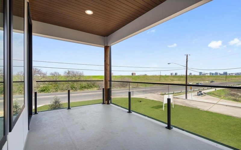 1424 Canada Drive, Dallas, TX 75212, 4 Bedrooms Bedrooms, ,3 BathroomsBathrooms,Residential,For Sale,1424 Canada Drive,20831629