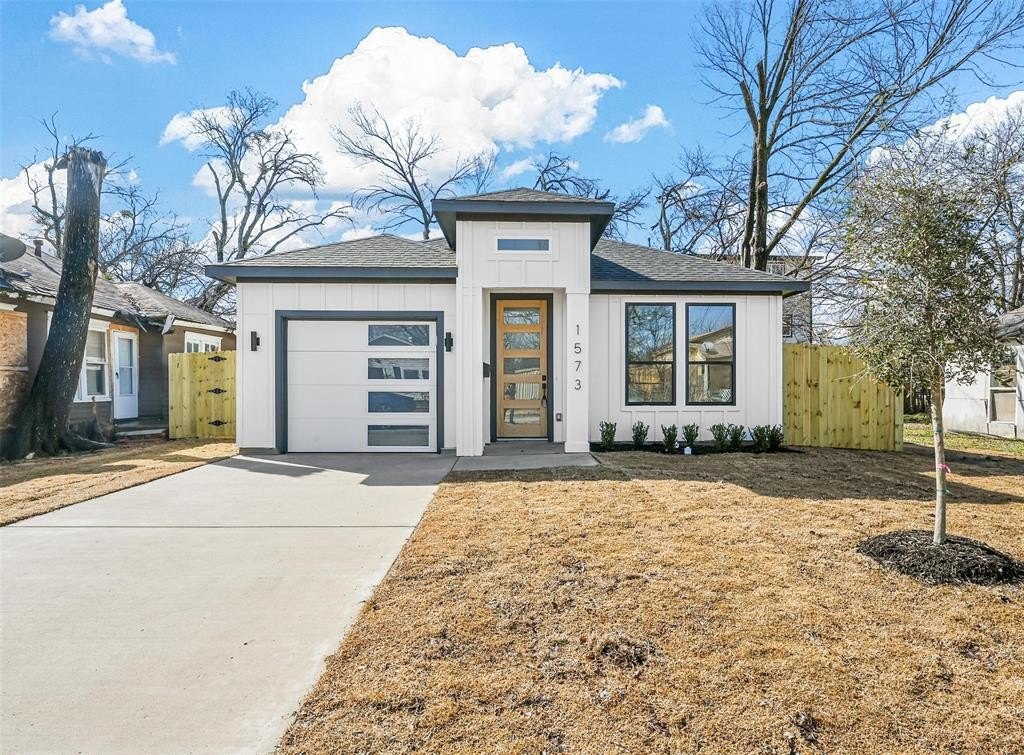 1573 Harris Court, Dallas, TX 75223, 3 Bedrooms Bedrooms, ,2 BathroomsBathrooms,Residential,For Sale,1573 Harris Court,20831643