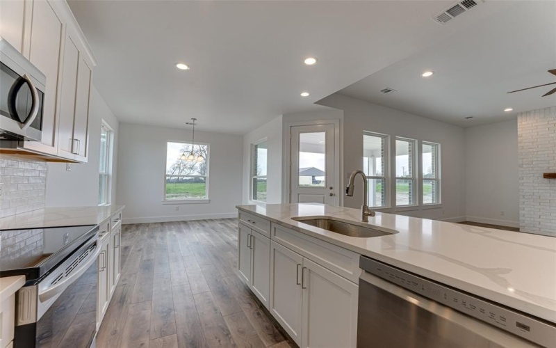 3214 Willow Road, Celeste, TX 75423, 4 Bedrooms Bedrooms, ,2 BathroomsBathrooms,Residential,For Sale,3214 Willow Road,20831680