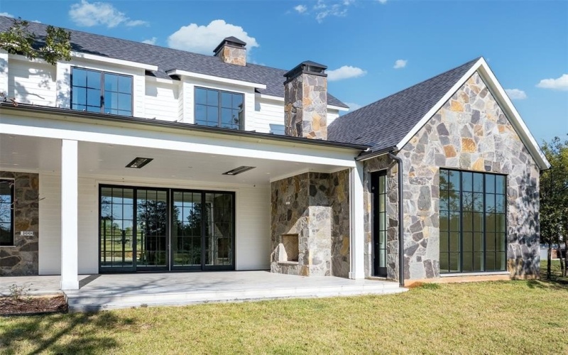 3810 Windward Way, Malakoff, TX 75148, 5 Bedrooms Bedrooms, ,6 BathroomsBathrooms,Residential,For Sale,3810 Windward Way,20831723