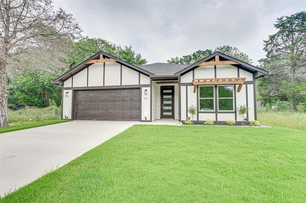 246 N Cherokee Shores Drive, Mabank, TX 75156, 3 Bedrooms Bedrooms, ,2 BathroomsBathrooms,Residential,For Sale,246 N Cherokee Shores Drive,20831794
