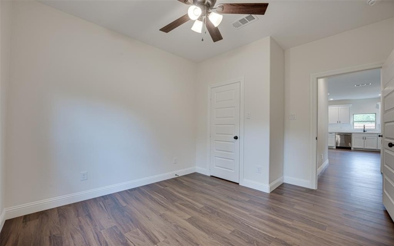 246 N Cherokee Shores Drive, Mabank, TX 75156, 3 Bedrooms Bedrooms, ,2 BathroomsBathrooms,Residential,For Sale,246 N Cherokee Shores Drive,20831794