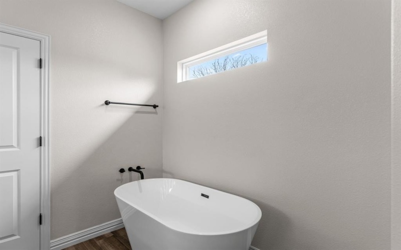 4695 Sisk Road, Wichita Falls, TX 76310, 3 Bedrooms Bedrooms, ,2 BathroomsBathrooms,Residential,For Sale,4695 Sisk Road,20832237