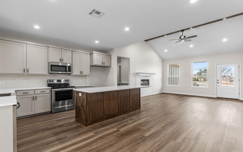 4695 Sisk Road, Wichita Falls, TX 76310, 3 Bedrooms Bedrooms, ,2 BathroomsBathrooms,Residential,For Sale,4695 Sisk Road,20832237