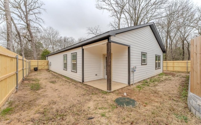 102 BUFFALO SPRINGS Road, Mabank, TX 75156, 3 Bedrooms Bedrooms, ,2 BathroomsBathrooms,Residential,For Sale,102 BUFFALO SPRINGS Road,20832559