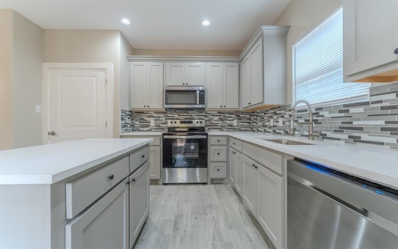 102 BUFFALO SPRINGS Road, Mabank, TX 75156, 3 Bedrooms Bedrooms, ,2 BathroomsBathrooms,Residential,For Sale,102 BUFFALO SPRINGS Road,20832559