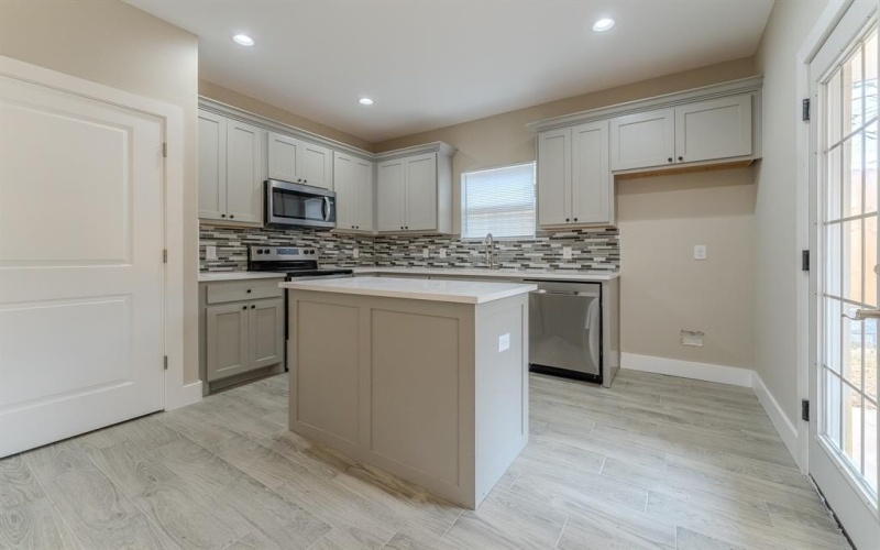 102 BUFFALO SPRINGS Road, Mabank, TX 75156, 3 Bedrooms Bedrooms, ,2 BathroomsBathrooms,Residential,For Sale,102 BUFFALO SPRINGS Road,20832559