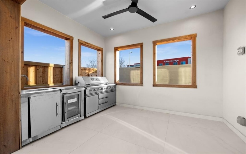 320 Lavender Drive, Richardson, TX 75081, 6 Habitaciones Habitaciones , ,6 BañosBaños,Residential,En Venta,320 Lavender Drive,0,20833146