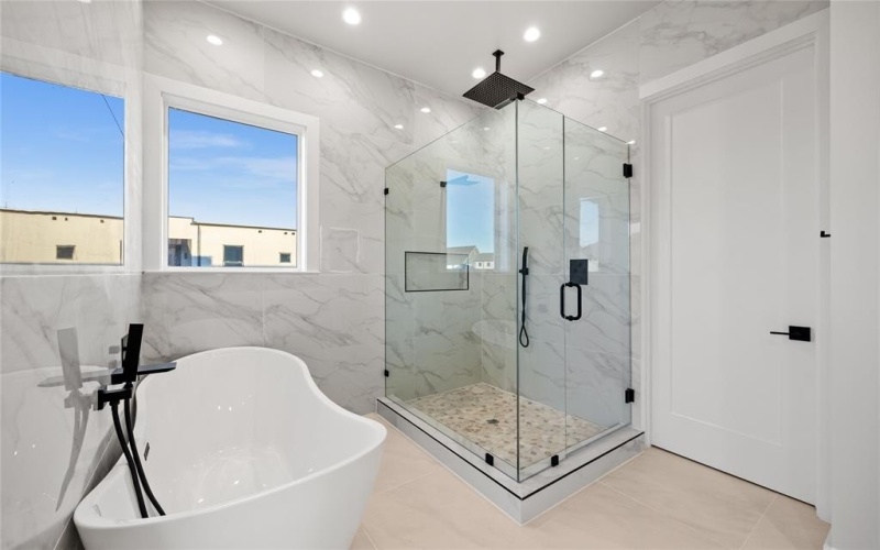 320 Lavender Drive, Richardson, TX 75081, 6 Habitaciones Habitaciones , ,6 BañosBaños,Residential,En Venta,320 Lavender Drive,0,20833146