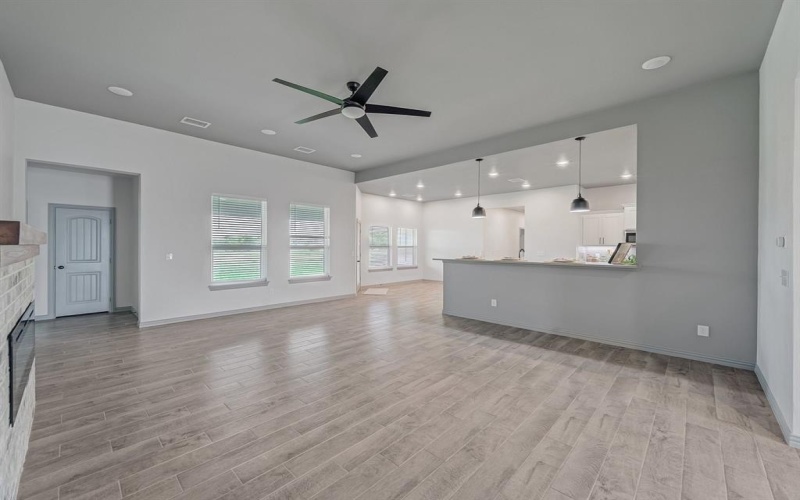 2558 W FM-1566, Celeste, TX 75423, 4 Bedrooms Bedrooms, ,2 BathroomsBathrooms,Residential,For Sale,2558 W FM-1566,20833192