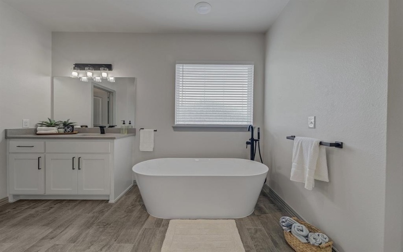 2558 W FM-1566, Celeste, TX 75423, 4 Bedrooms Bedrooms, ,2 BathroomsBathrooms,Residential,For Sale,2558 W FM-1566,20833192