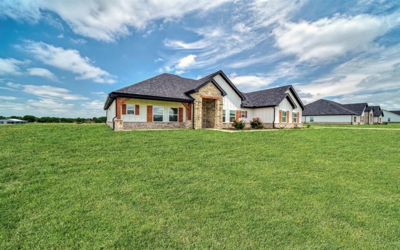 2558 W FM-1566, Celeste, TX 75423, 4 Bedrooms Bedrooms, ,2 BathroomsBathrooms,Residential,For Sale,2558 W FM-1566,20833192