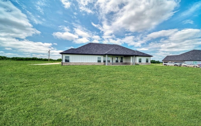 2558 W FM-1566, Celeste, TX 75423, 4 Bedrooms Bedrooms, ,2 BathroomsBathrooms,Residential,For Sale,2558 W FM-1566,20833192