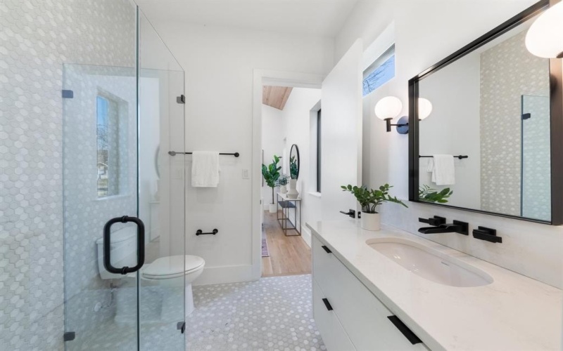 1909 Mcmillan Avenue, Dallas, TX 75206, 4 Habitaciones Habitaciones , ,5 BañosBaños,Residential,En Venta,1909 Mcmillan Avenue,20833625